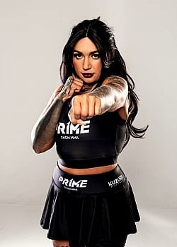 Nikolina Holowacz